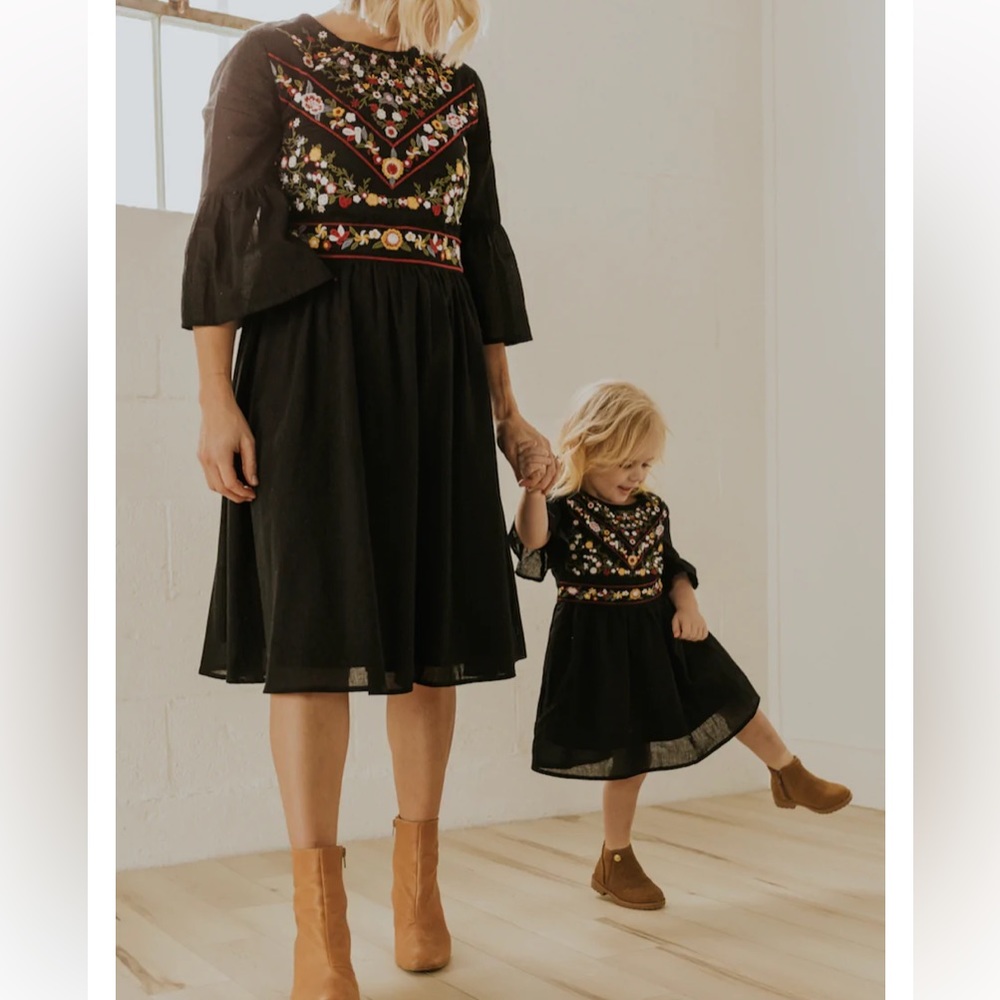 Roolee Womens Demille Embroidered Black Dress Size Medium